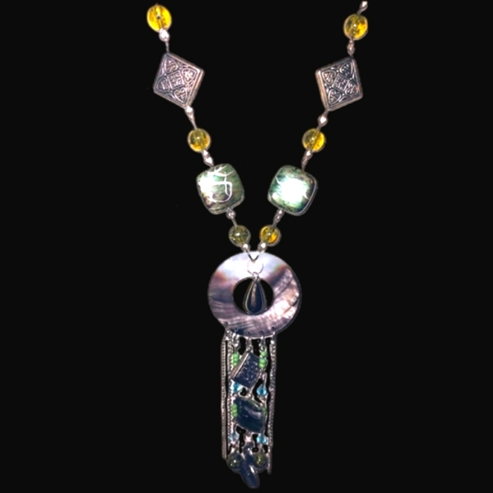 Natural Shell Pendant Necklace with Green Beads & Tassel